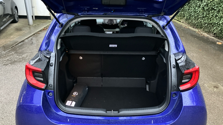 Toyota Yaris 1.5 Hybrid Design 5dr CVT Hybrid Hatchback